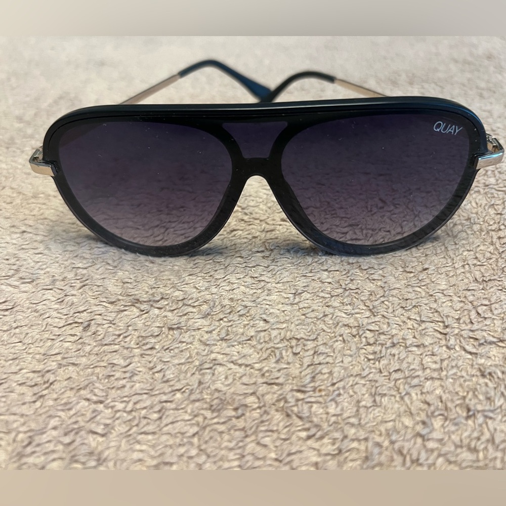 Quay Australia Black Aviator Sunglasses